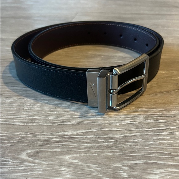 Nike Reversible Leather Belt Brown/black with Silver Buckle size 34 - Picture 1 of 6